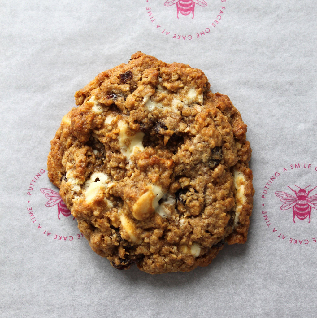 Freshly Baked White Chocolate Oatmeal & Raisin Cookies - 6 - Jessie's Bakes